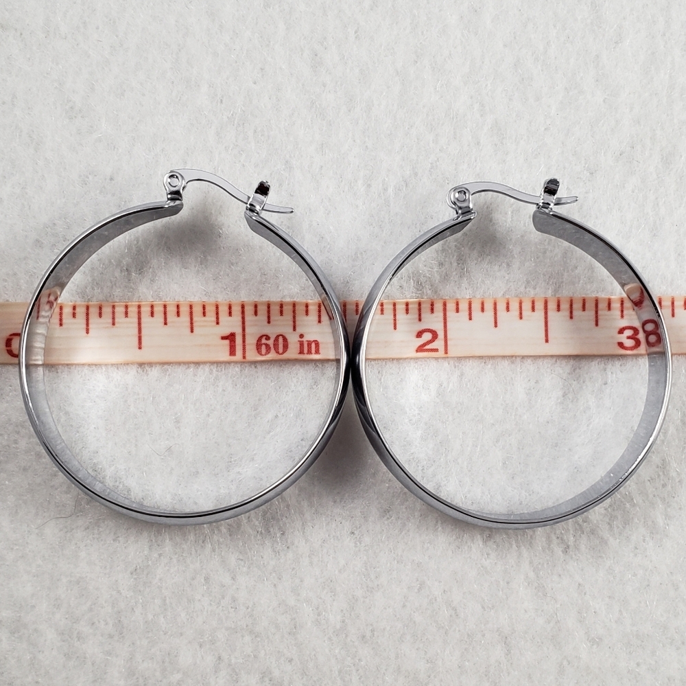 1.5" White Gold Chubby Hoops - Picture 5 of 6